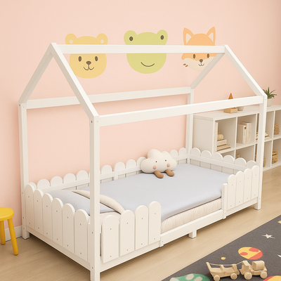 lit au sol bébé polyvalent blanc dans joli décor