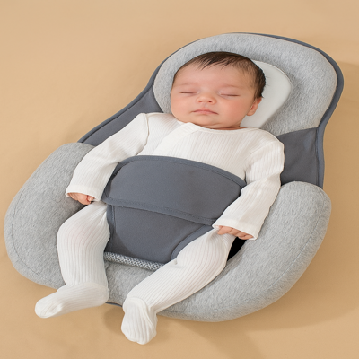 réducteur de lit pour bebe cale bébé avec bébé couche