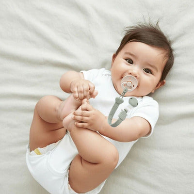 attache tetine silicone porte sucette sage bébé couché
