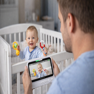 babyphone bidirectionnel deux caméras enfant joue