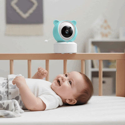 babyphone camera performant enfant allongé