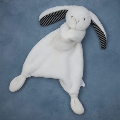 doudou bebe berceau blanc admirable et confortable