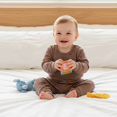 pyjama bebe velour astronomique brun enfant souriant