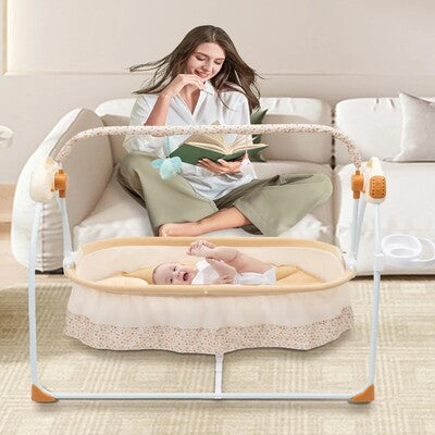 transat bébé pliable kaki maman lit un livre