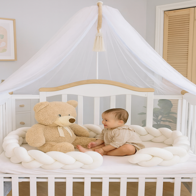 tresse de lit blanche barrière sécurisante enfant assis